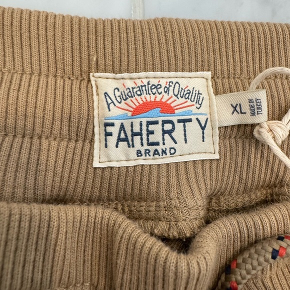 NWT Faherty Mens Pants Traveler Pant Size XL, color Sand - Picture 5 of 6